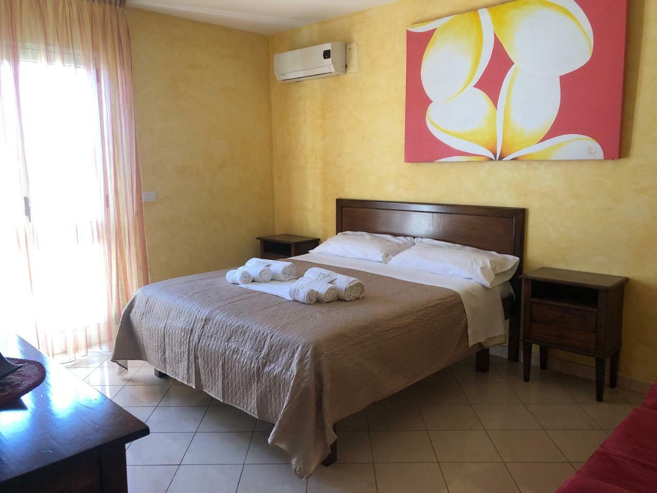 Piazza Salento Bed & Breakfast Lecce Ngoại thất bức ảnh